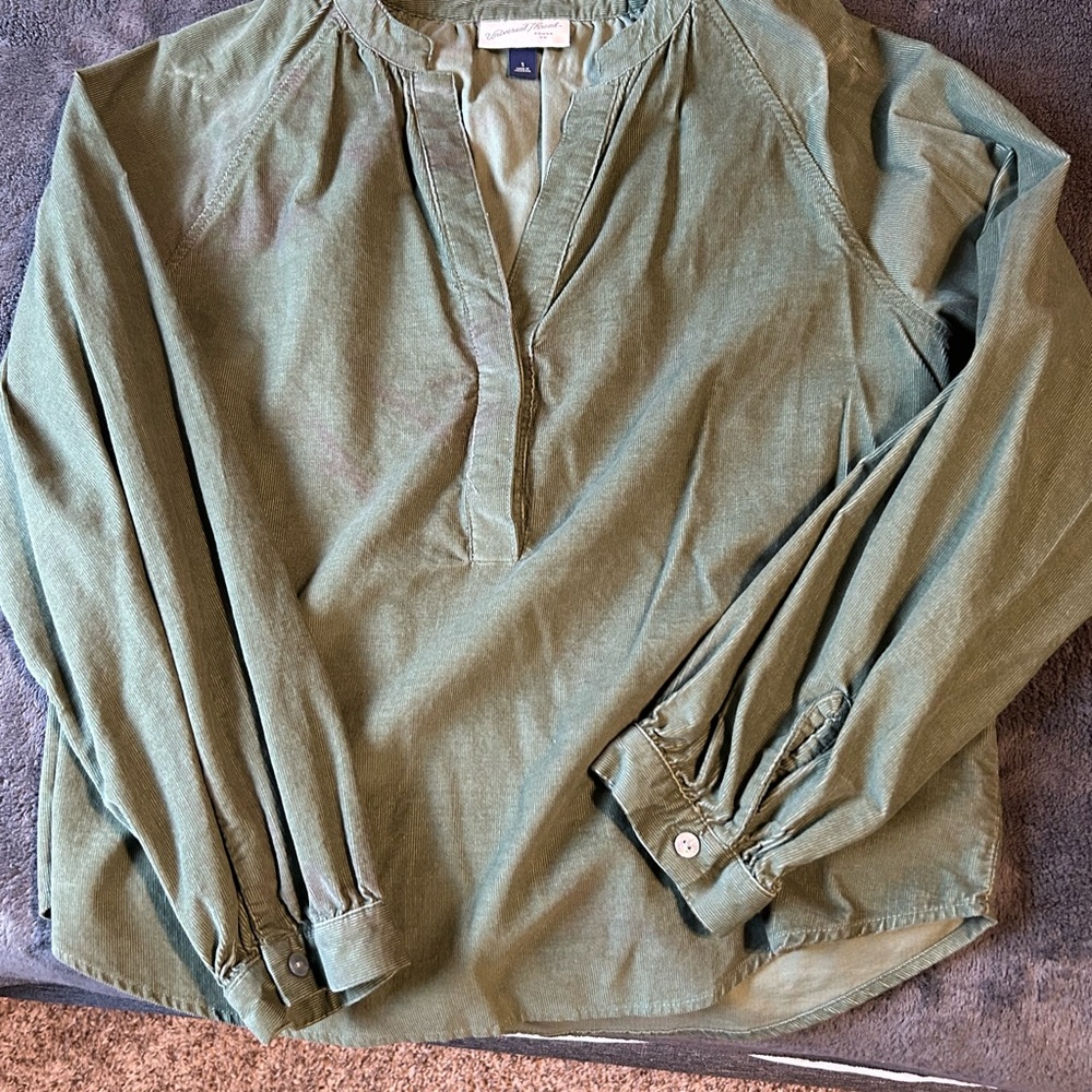Universal Thread Olive Button-Up Top - image 1